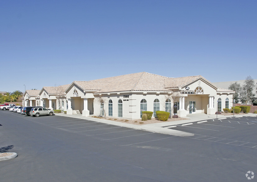 7390 W Sahara Ave, Las Vegas, NV for lease - Building Photo - Image 3 of 11