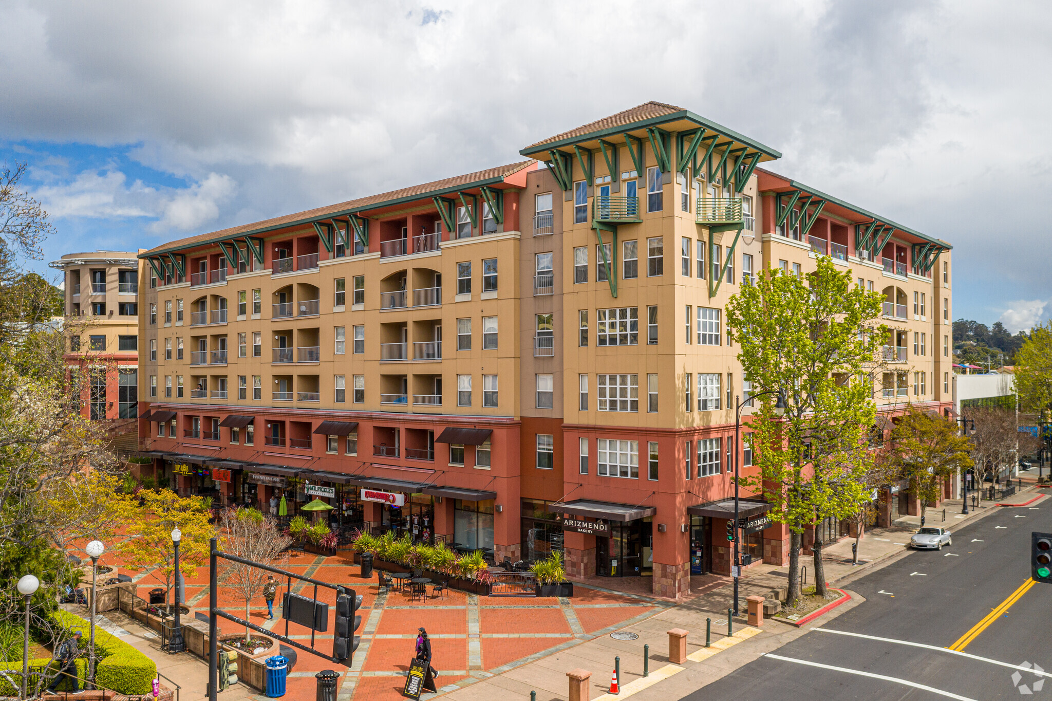 992-998 4th St, San Rafael, CA for lease Building Photo- Image 1 of 14