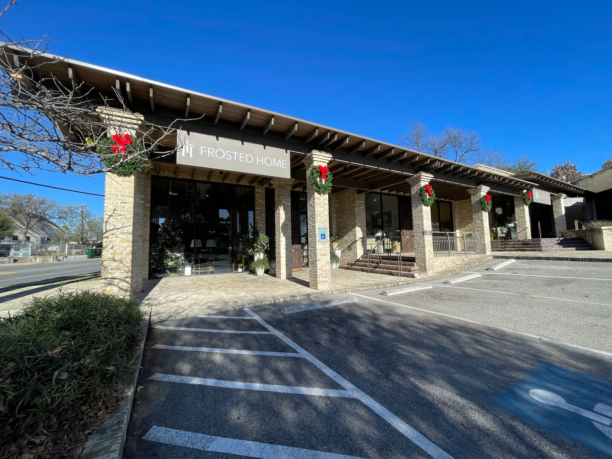 5800 Broadway St, San Antonio, TX for lease Building Photo- Image 1 of 8