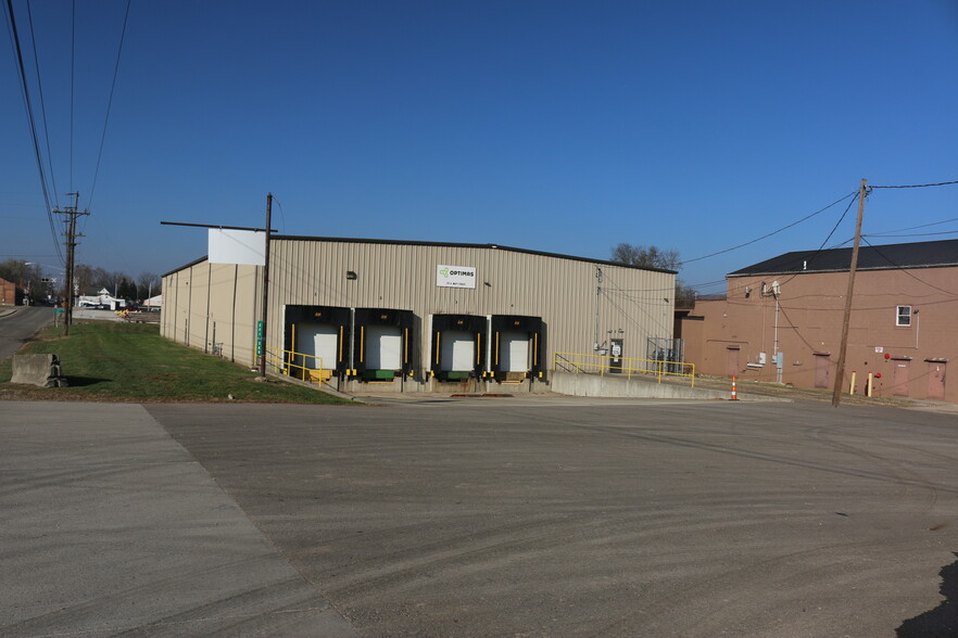 221 S Watt St, Chillicothe, OH for lease - Building Photo - Image 2 of 6