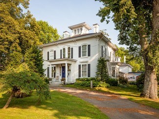 More details for 121 E Main St, Searsport, ME - Hospitality for Sale