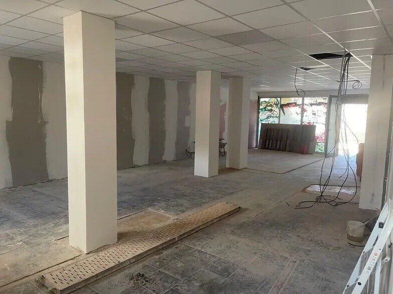 Retail in Montpellier for lease - Interior Photo - Image 3 of 10