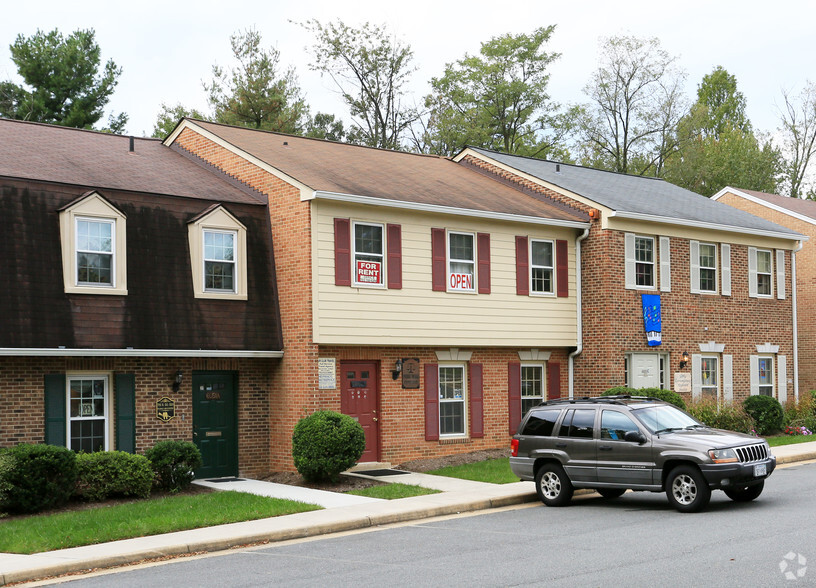 6051 Arlington Blvd, Falls Church, VA for sale - Building Photo - Image 1 of 1