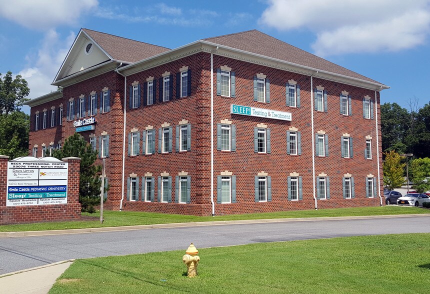 23076 Three Notch Rd, California, MD for sale - Building Photo - Image 1 of 1
