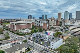 830 W Kennedy Blvd, Tampa FL - Storefront Property
