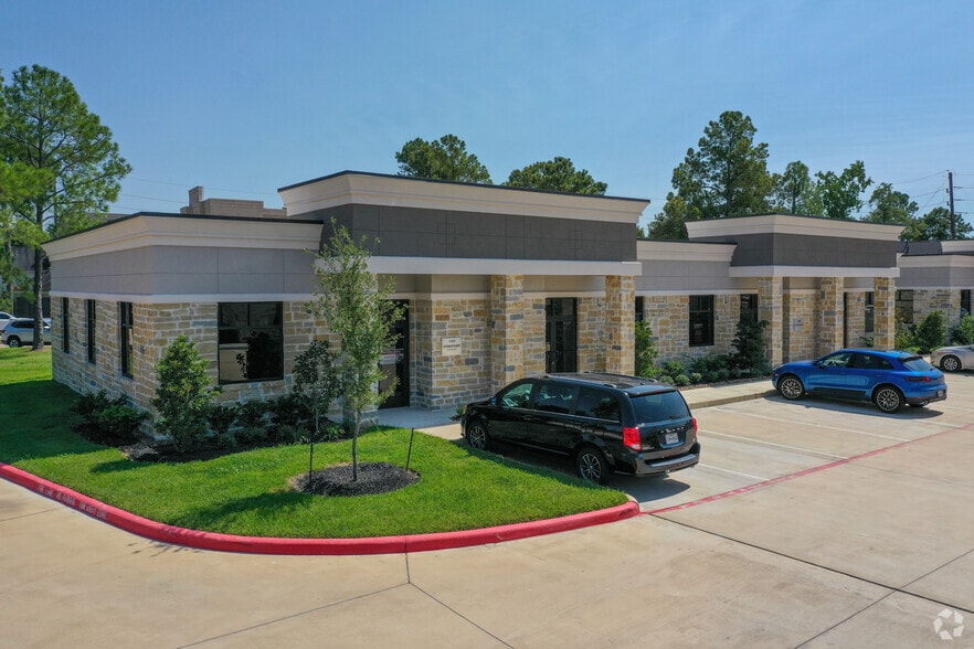 633 E Fernhurst Dr, Katy, TX for lease - Primary Photo - Image 1 of 10