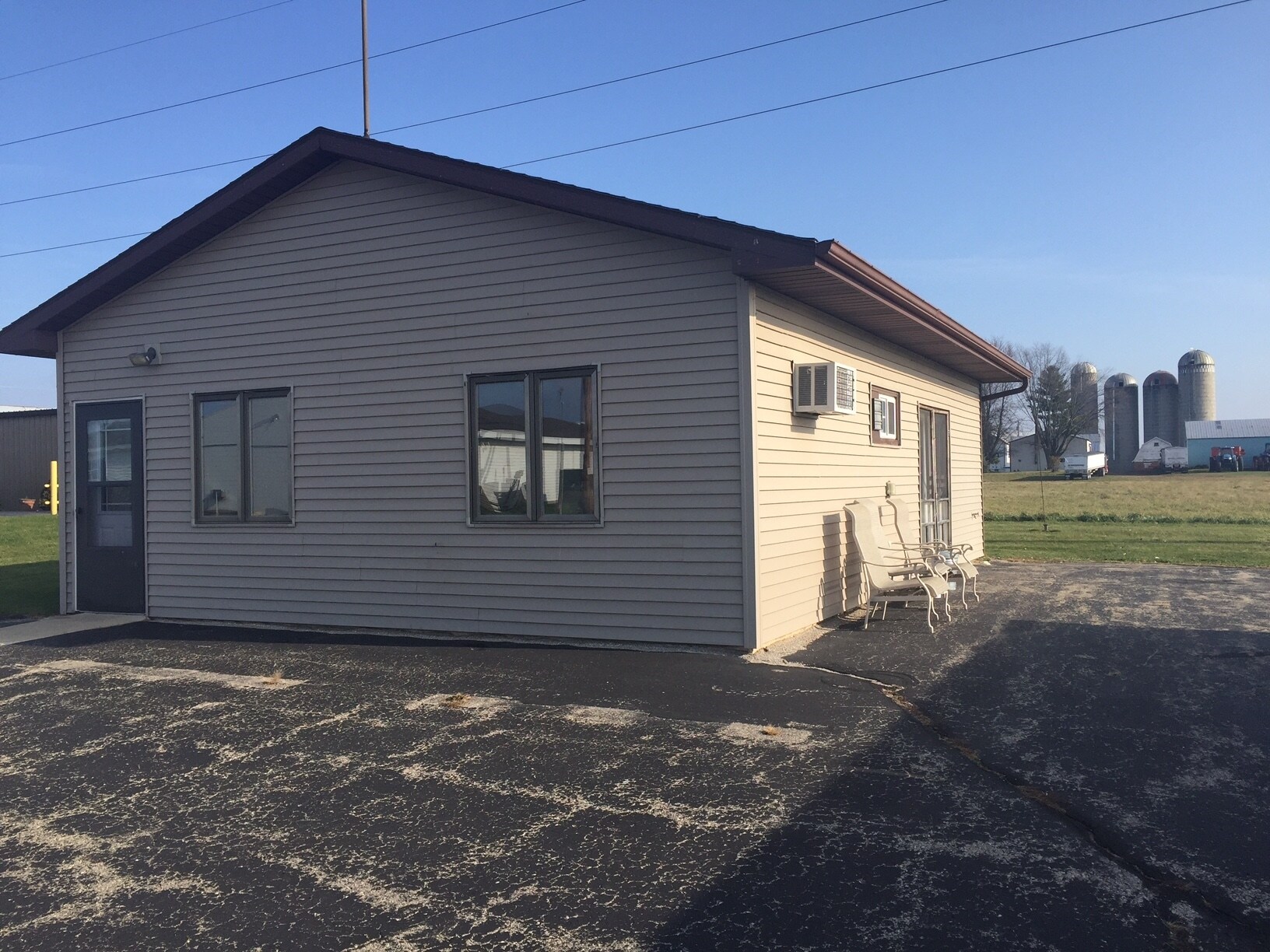 925 E Main St, Winneconne, WI for sale Primary Photo- Image 1 of 1