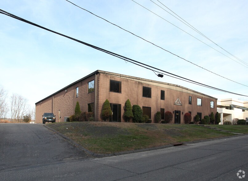 53 Interstate Ln, Waterbury, CT 06706 Industrial for Lease