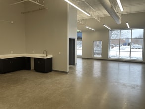 5250-5280 W 74th St, Edina, MN for lease Interior Photo- Image 1 of 5