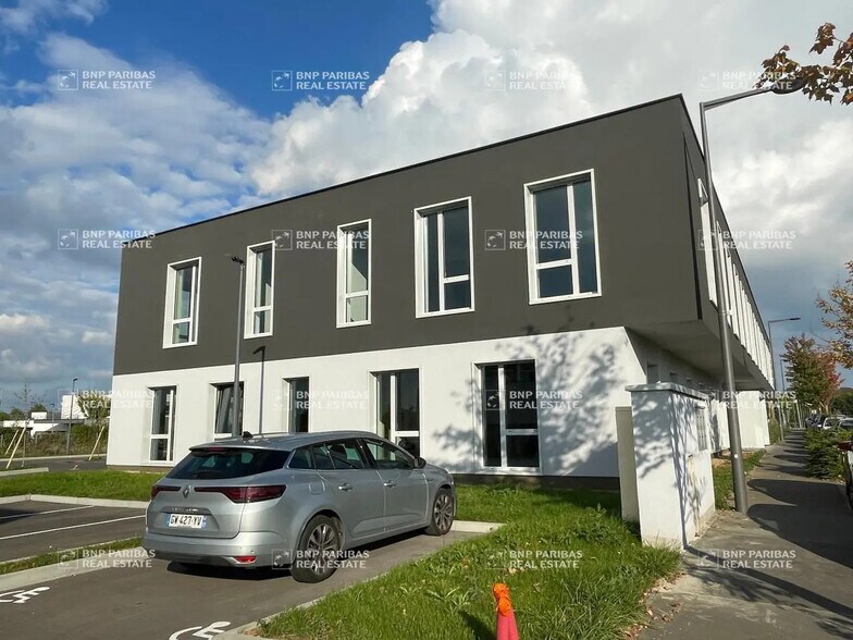 Rue Du Jardin D'écosse, Ars-Laquenexy for sale - Building Photo - Image 2 of 16