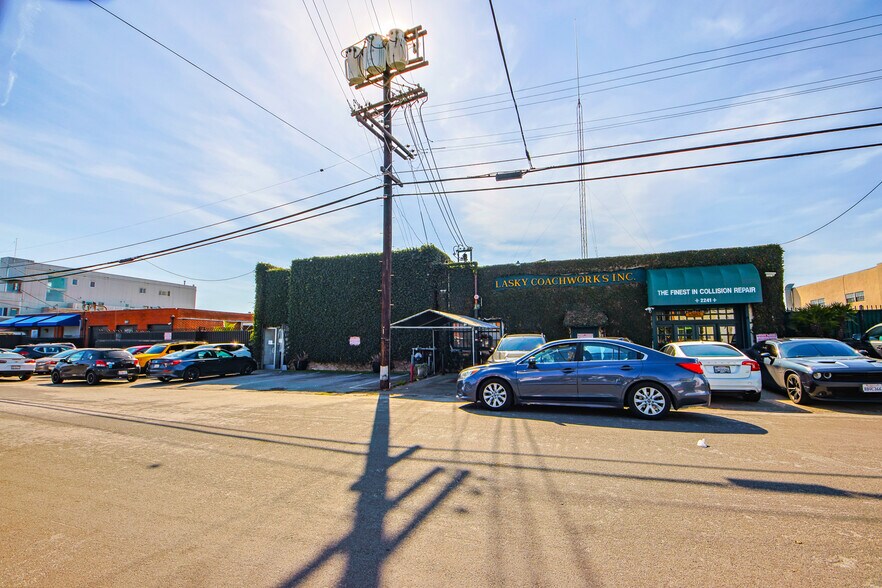 2241 Federal Ave, Los Angeles, CA for sale - Primary Photo - Image 1 of 1