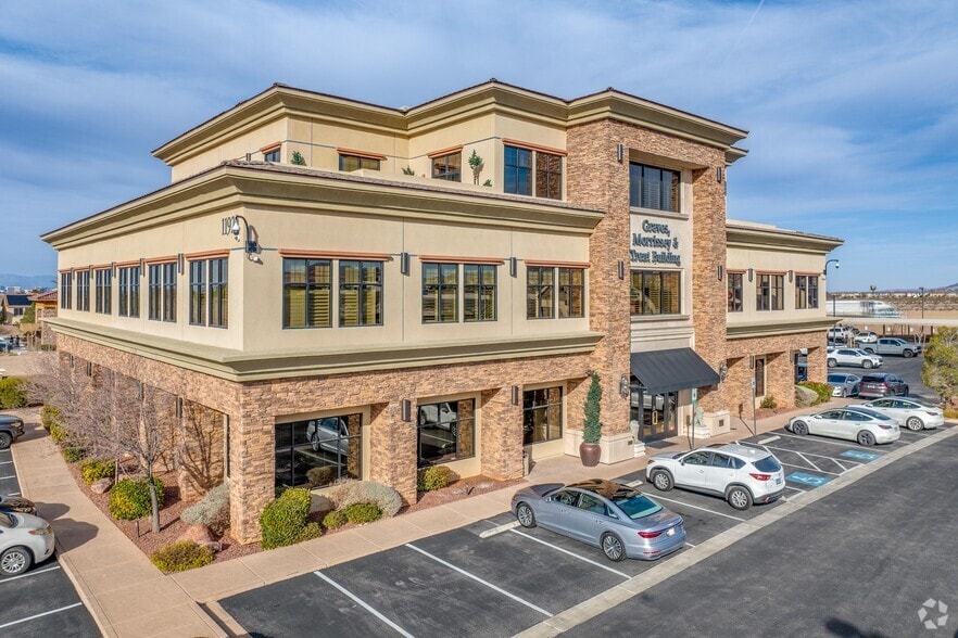 11920 Southern Highlands Pky, Las Vegas, NV for lease - Building Photo - Image 1 of 4