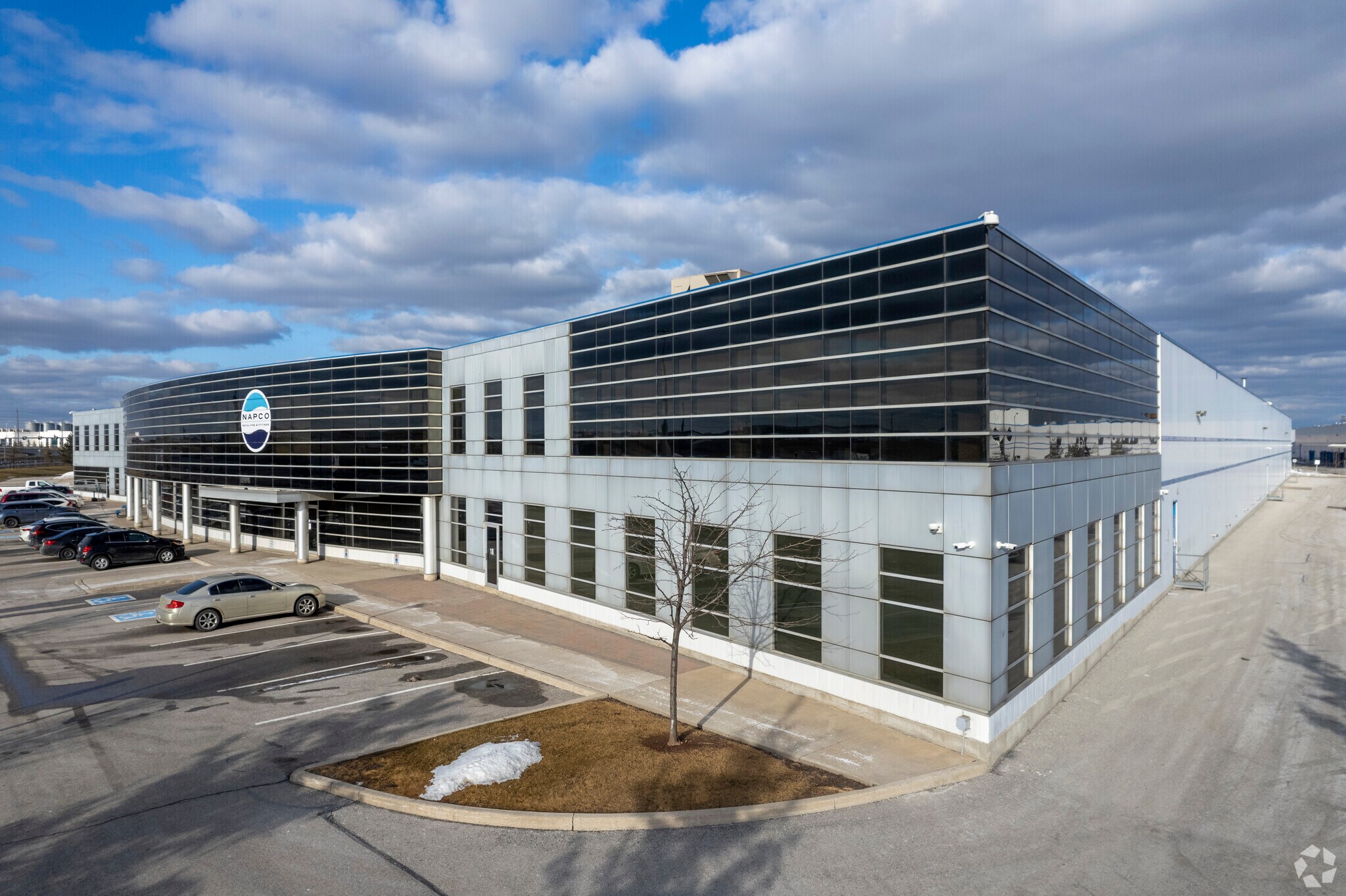 71 Royal Group Cres, Vaughan, ON for sale Primary Photo- Image 1 of 1