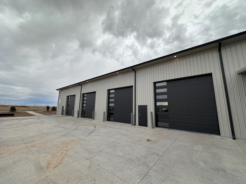 2521 Granite Peak dr, Cheyenne, WY for lease - Building Photo - Image 3 of 15