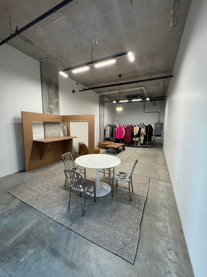 8250 Manitoba St, Vancouver, BC V5X 0L6 - Unit 380 - - Interior Photo - Image 2 of 3