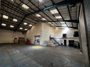 44 Canal St, Bootle for lease Interior Photo- Image 1 of 4