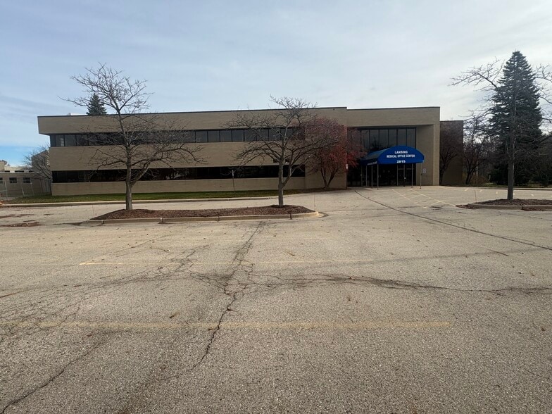 2815 Pennsylvania Ave, Lansing, MI for sale - Building Photo - Image 3 of 37