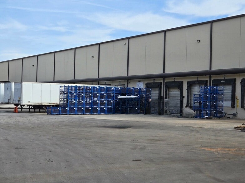 5531 Rafe Ct, Flowery Branch, GA for lease - Building Photo - Image 3 of 3