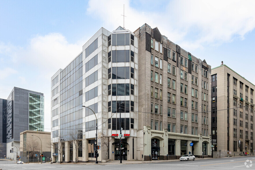 980-990 Rue Saint-Antoine O, Montréal, QC for sale - Building Photo - Image 1 of 1