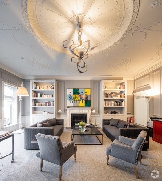 51 Berkeley Sq, London for lease - Interior Photo - Image 3 of 10