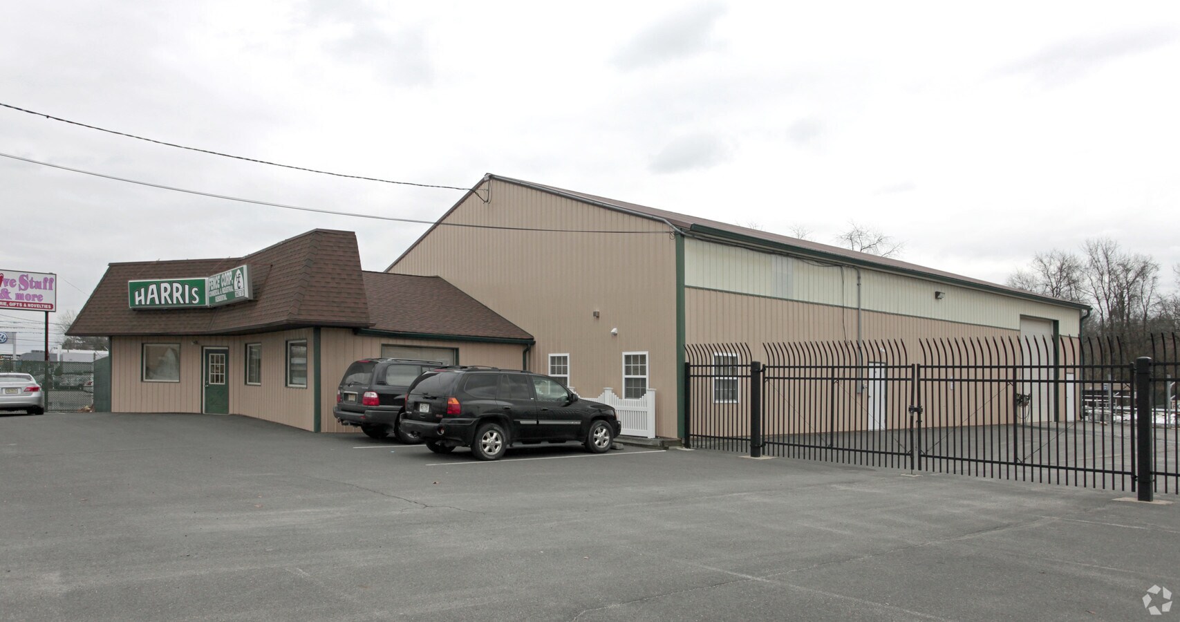 4492 Us130, Burlington, NJ 08016