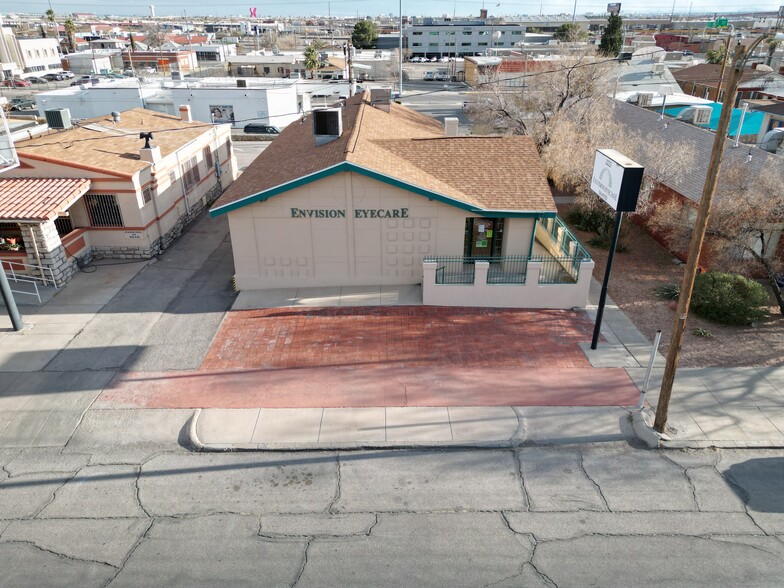 2222 Montana Ave, El Paso, TX for sale - Building Photo - Image 1 of 1