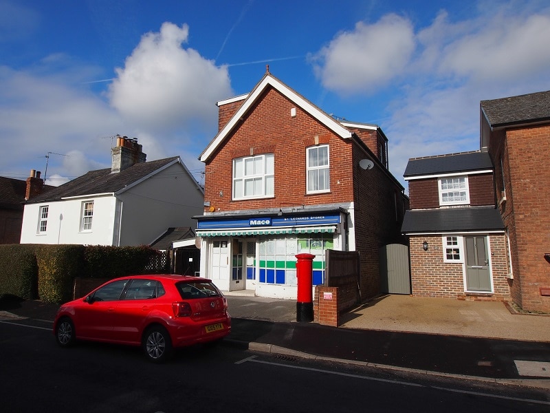 15 St Leonards Rd, Horsham for sale Primary Photo- Image 1 of 1