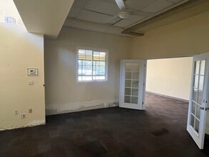 149 W Yokuts Ave, Stockton, CA for lease Interior Photo- Image 2 of 6