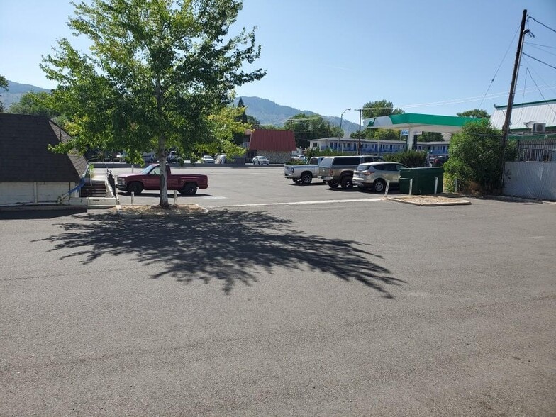 104 Corbett St, Carson City, NV for sale - Building Photo - Image 2 of 4