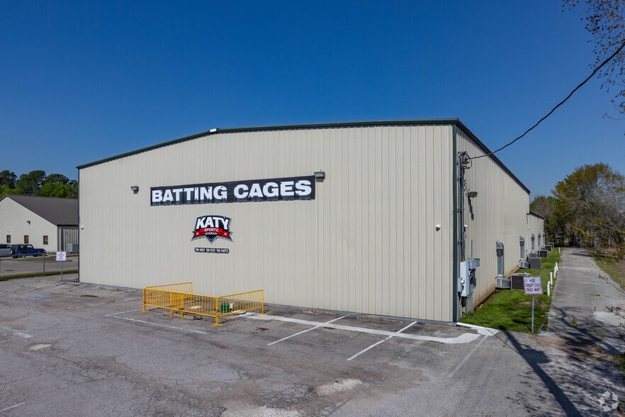 24746 Saddlespur Ln, Katy, TX for sale - Building Photo - Image 2 of 6