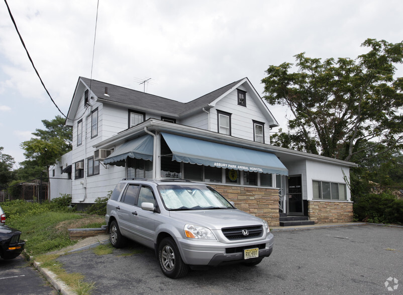 1707 Asbury Ave, Asbury Park, NJ for lease - Building Photo - Image 2 of 4