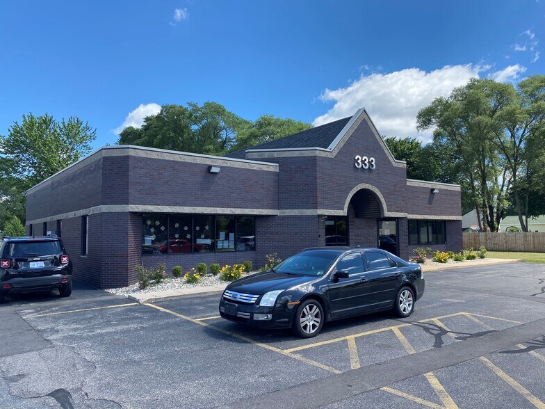 333 44th St SW, Grand Rapids, MI for sale - Building Photo - Image 1 of 1