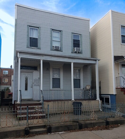 31-42 38th St, Astoria, NY for sale - Primary Photo - Image 1 of 1