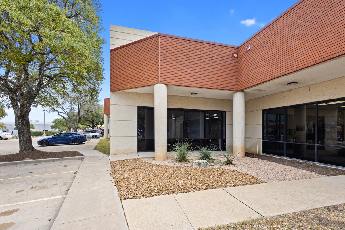 2600 McHale Ct, Austin, TX for lease Building Photo- Image 1 of 15
