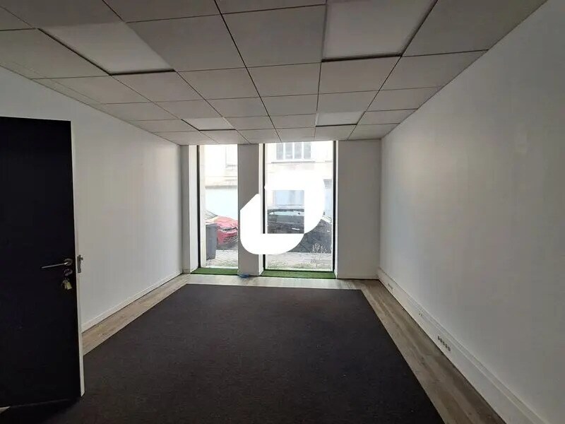 Office in Bordeaux for sale Building Photo- Image 1 of 18