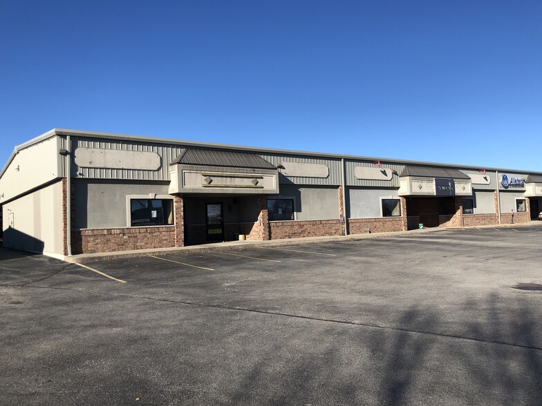 700 Schelfhout Ln, Kimberly, WI for lease - Building Photo - Image 1 of 3