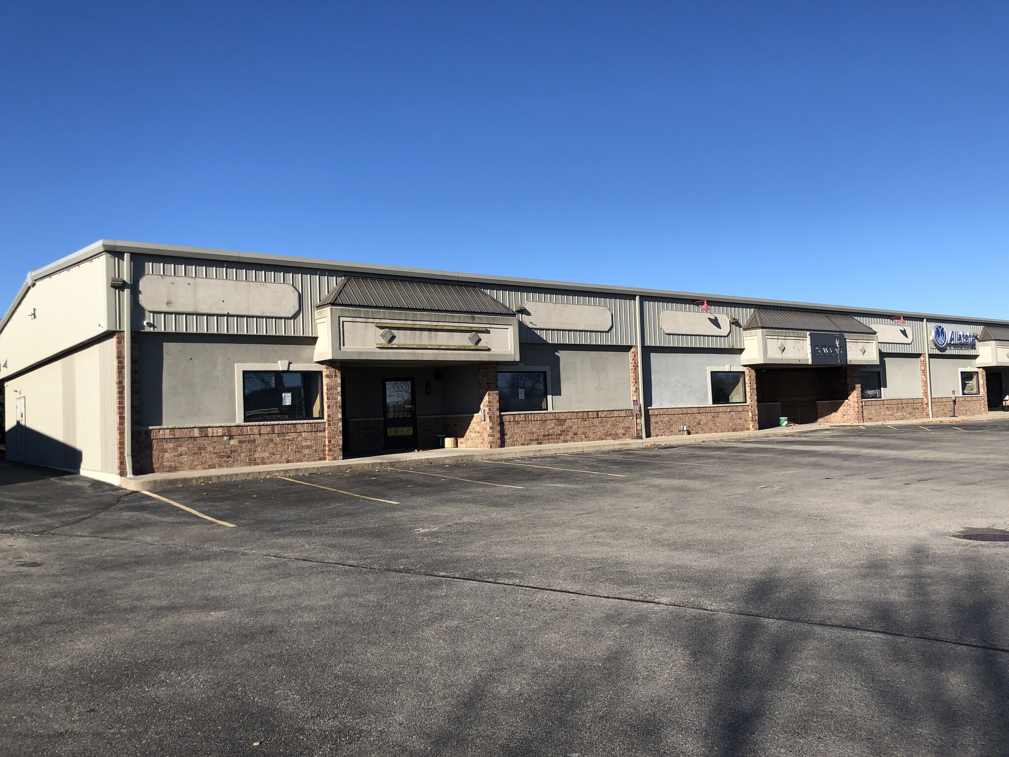 700 Schelfhout Ln, Kimberly, WI for lease Building Photo- Image 1 of 4