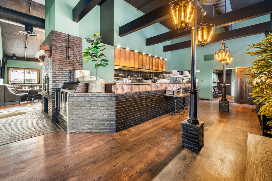 1716 Depot St, Manchester Center, VT for sale - Building Photo - Image 1 of 79