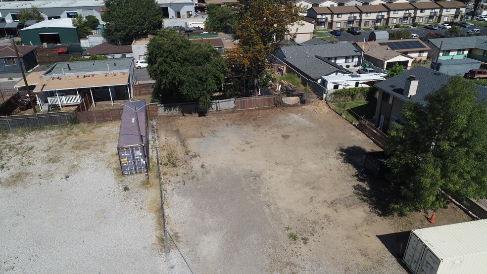 1233 Oro St, El Cajon, CA for lease - Building Photo - Image 3 of 7