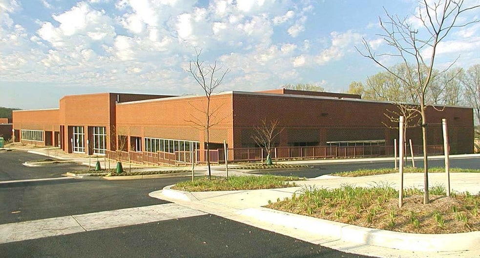 22520 Gateway Center Dr, Clarksburg, MD for lease - Building Photo - Image 2 of 11