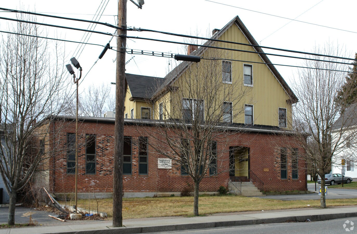 2935 Main St, Moosup, CT 06354