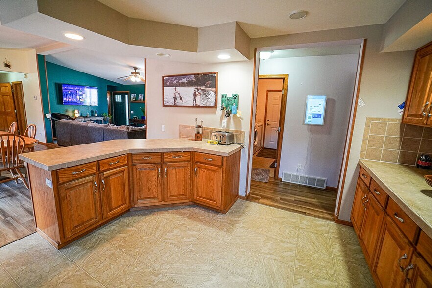 E8359 County Road H, Wisconsin Dells, WI for sale - Building Photo - Image 3 of 35