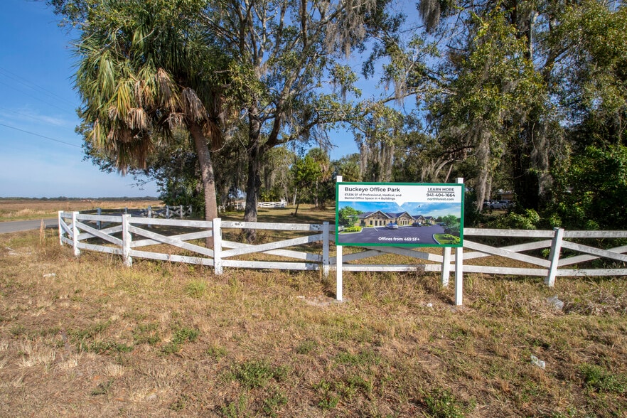 12910 Pritchart Rd, Parrish, FL for lease - Primary Photo - Image 1 of 5