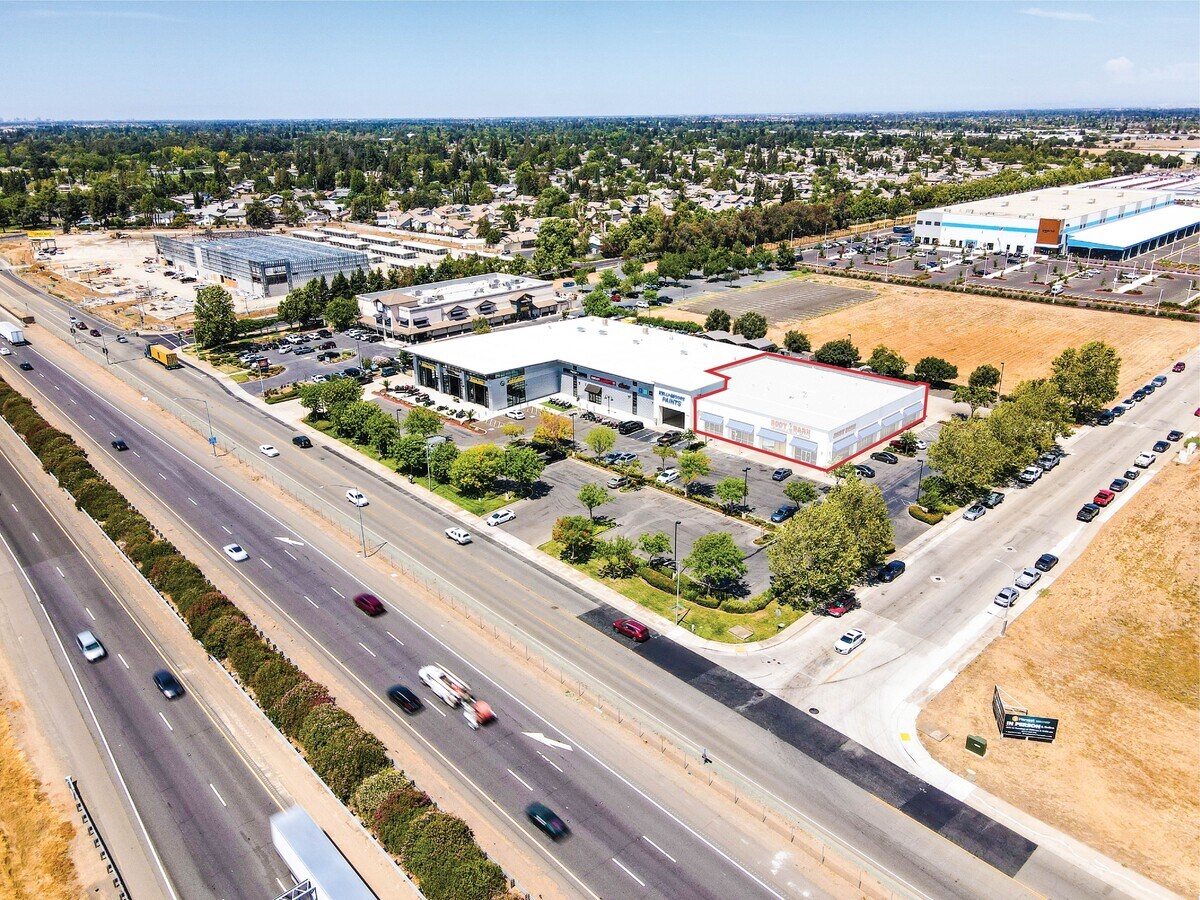 10299 E Stockton Blvd, Elk Grove, CA 95624