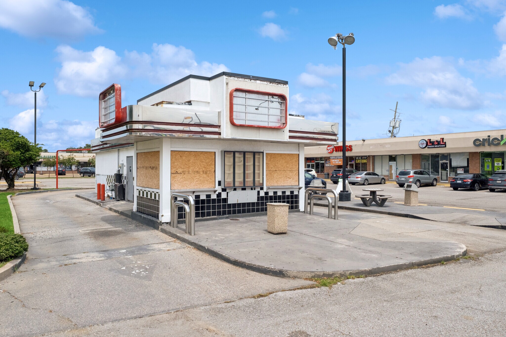 3102 Loyola Dr, Kenner, LA for lease Building Photo- Image 1 of 12