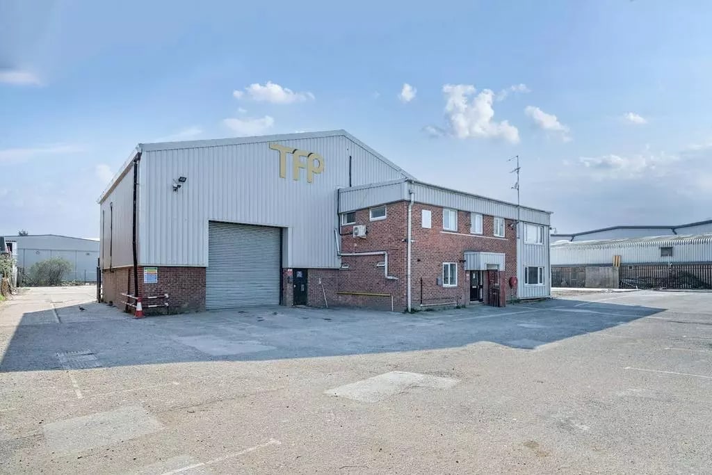 9 Eastbury Rd, London for sale Building Photo- Image 1 of 1