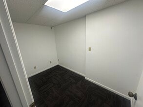 771 Neeb Rd, Cincinnati, OH for lease Interior Photo- Image 2 of 6