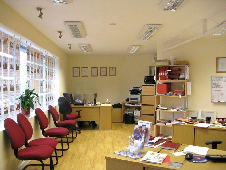 173 Pwllmelin Rd, Cardiff for sale - Building Photo - Image 3 of 6