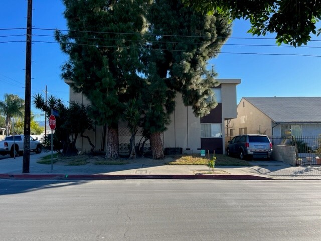 12020 Hamlin St, North Hollywood, CA 91606 - Multifamily for Sale | LoopNet