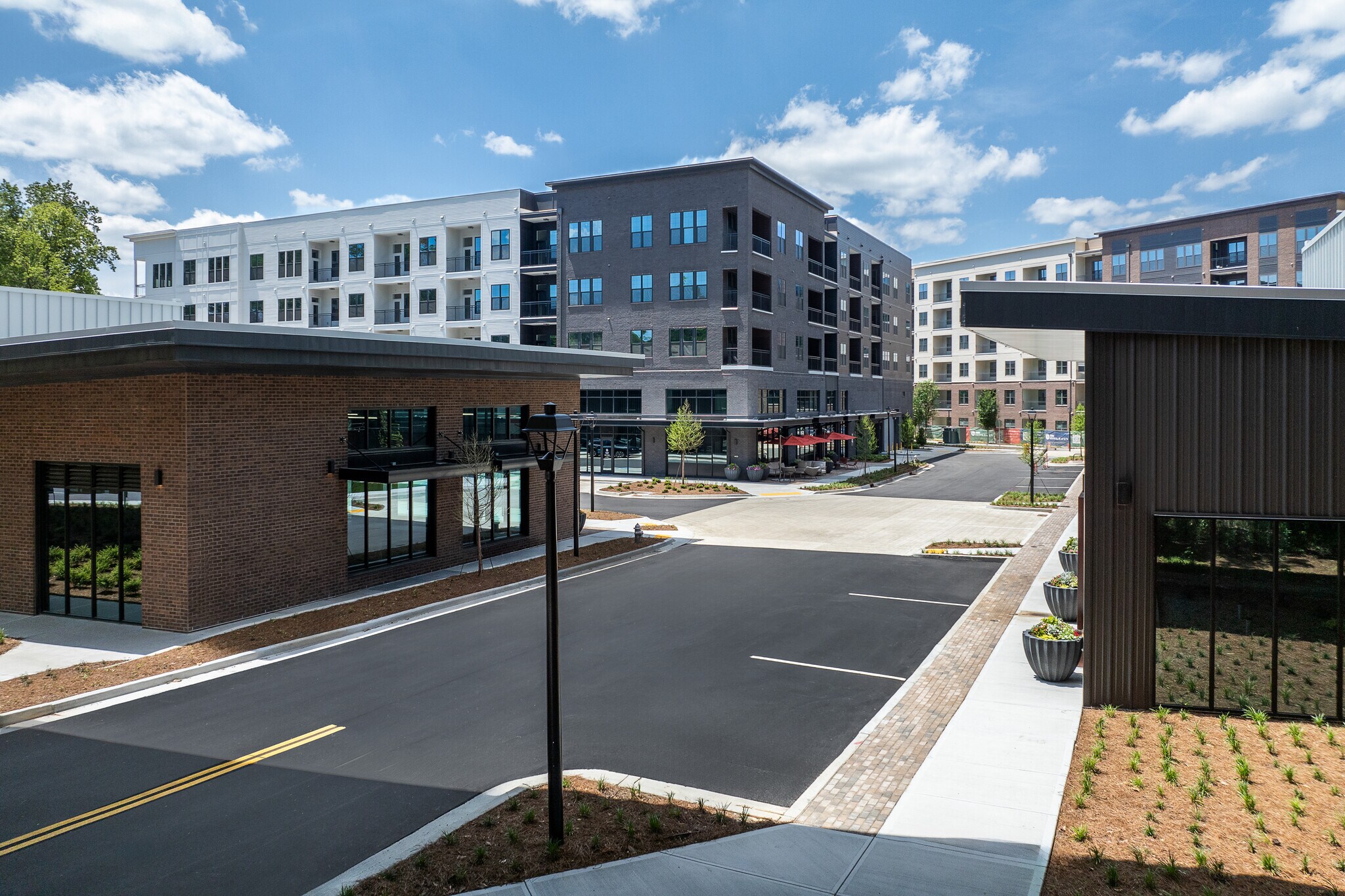 1400 Lake Hearn Dr, Brookhaven, GA for lease Building Photo- Image 1 of 8